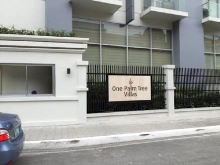 One Palm Tree Villas By Mary Manila Exterior photo